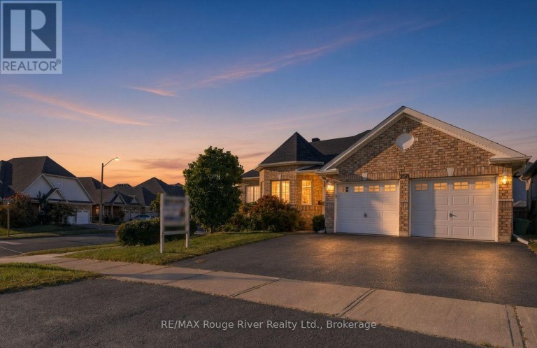 758 COLDSTREAM DRIVE, Oshawa (Samac), Ontario, L1K2Z3