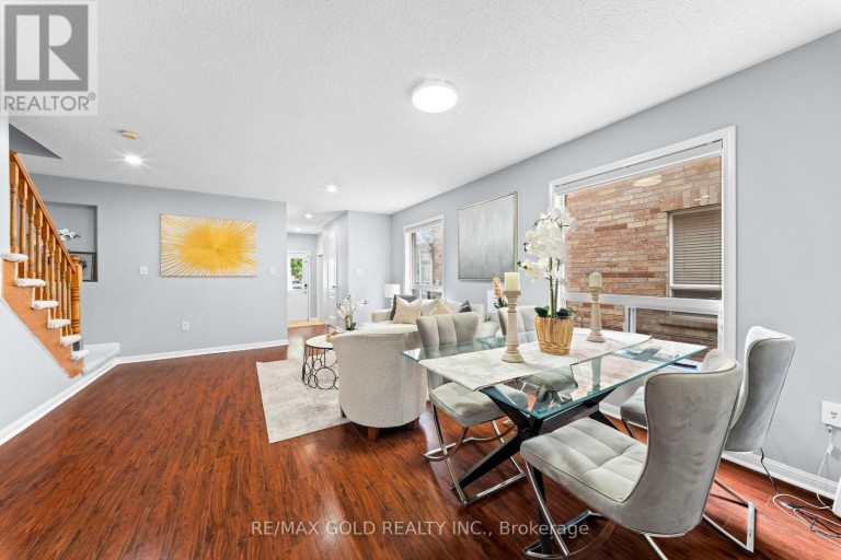 61 HERDWICK STREET, Brampton (Gore Industrial North), Ontario, L6S6L6