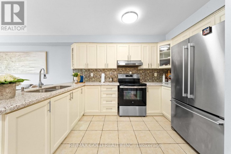 61 HERDWICK STREET, Brampton (Gore Industrial North), Ontario, L6S6L6