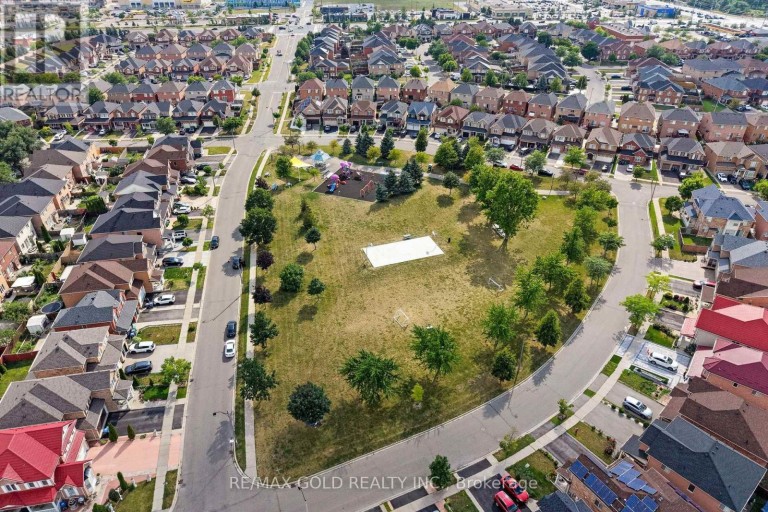 61 HERDWICK STREET, Brampton (Gore Industrial North), Ontario, L6S6L6