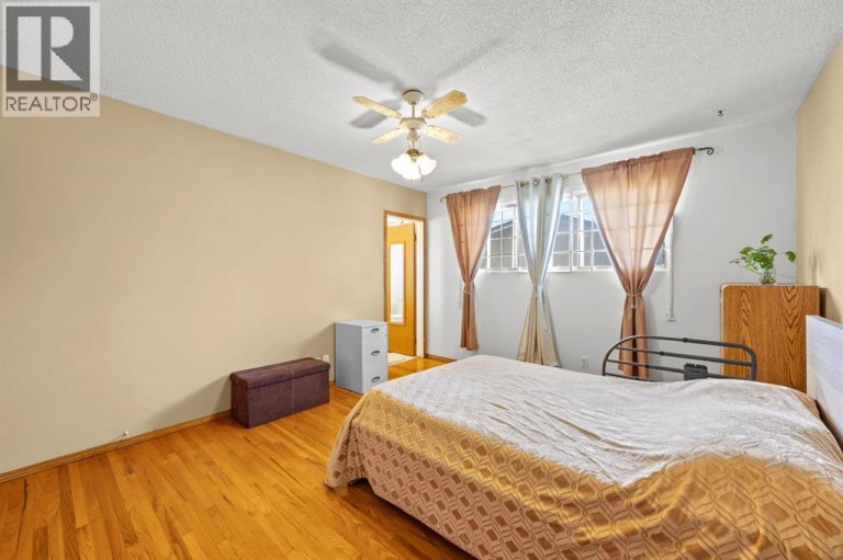 1307 Radisson Drive SE, Calgary, Alberta, T2A1Z3
