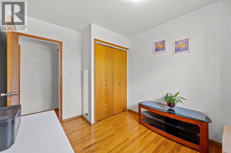 1307 Radisson Drive SE, Calgary, Alberta, T2A1Z3