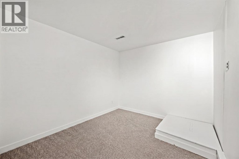 1307 Radisson Drive SE, Calgary, Alberta, T2A1Z3