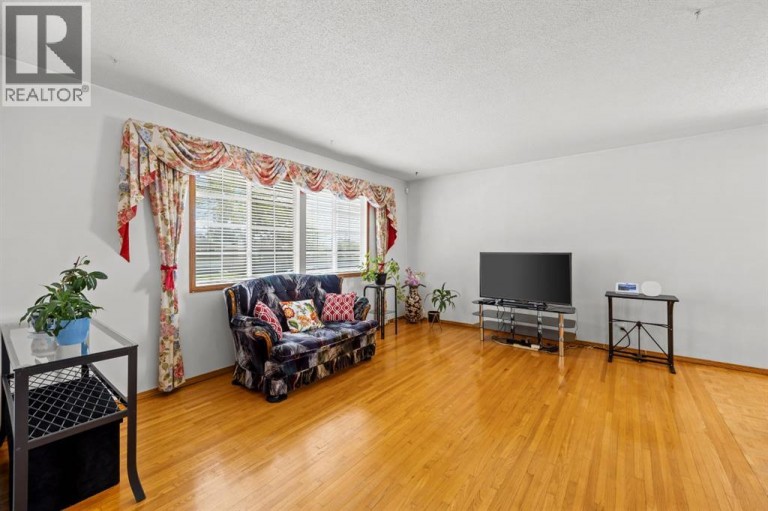 1307 Radisson Drive SE, Calgary, Alberta, T2A1Z3