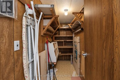 16 SINCLAIR AVENUE S Wasaga Beach Ontario photo 13