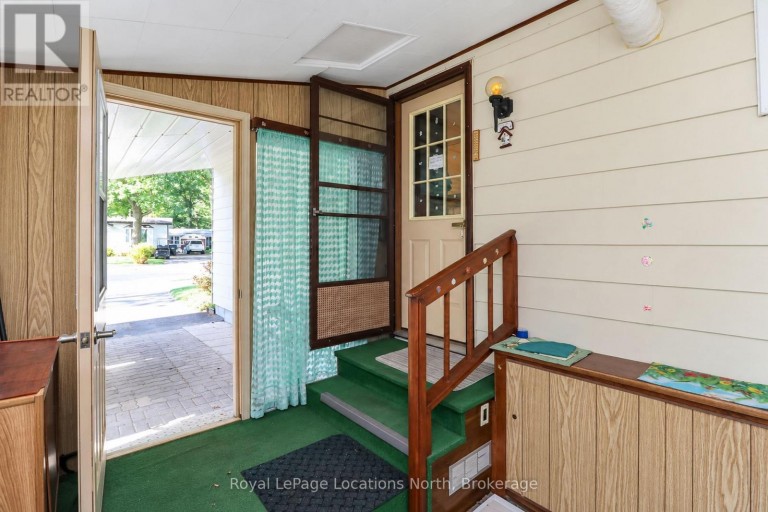 16 SINCLAIR AVENUE S, Wasaga Beach, Ontario, L9Z1K3