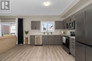 214 CUBITT STREET Clearview (Stayner) Ontario photo 8