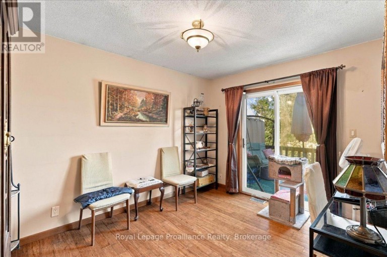 68 TRACEY STREET, Belleville (Belleville Ward), Ontario, K8P2R8
