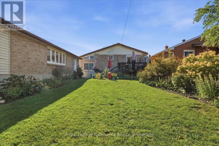 68 TRACEY STREET, Belleville (Belleville Ward), Ontario, K8P2R8