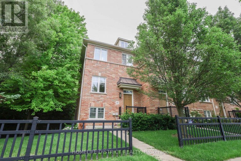 495 MEARNS AVENUE, Clarington (Bowmanville), Ontario, L1C5M5