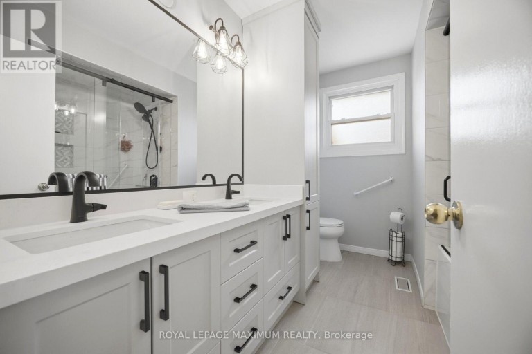255 JOHN STREET, Toronto (Weston), Ontario, M9N1K1