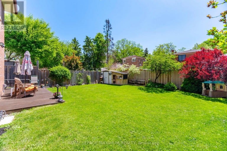 255 JOHN STREET, Toronto (Weston), Ontario, M9N1K1