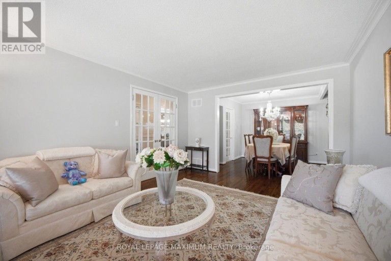 255 JOHN STREET, Toronto (Weston), Ontario, M9N1K1