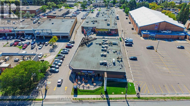 1625 WILSON AVENUE, Toronto (Downsview-Roding-CFB), Ontario, M3L1A5