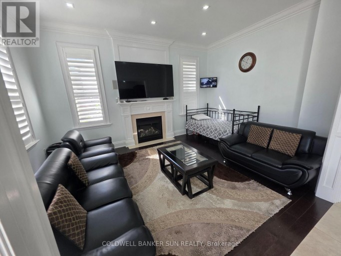 76 CEDARHOLME AVENUE, Caledon, Ontario, L7C3S9