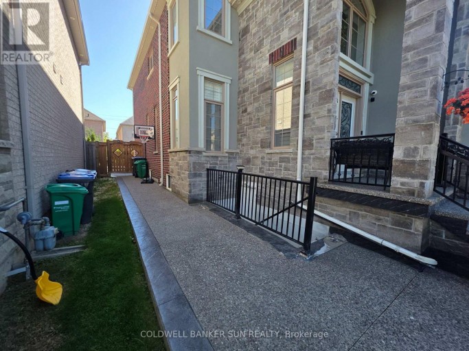 76 CEDARHOLME AVENUE, Caledon, Ontario, L7C3S9