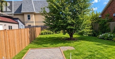 106 CATHARINE Avenue Brantford Ontario photo 1