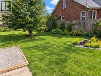 106 CATHARINE Avenue Brantford Ontario photo 2