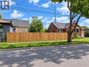 106 CATHARINE Avenue Brantford Ontario photo 3