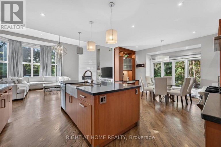 23 BRYSON DRIVE, Richmond Hill (South Richvale), Ontario, L4C6E2
