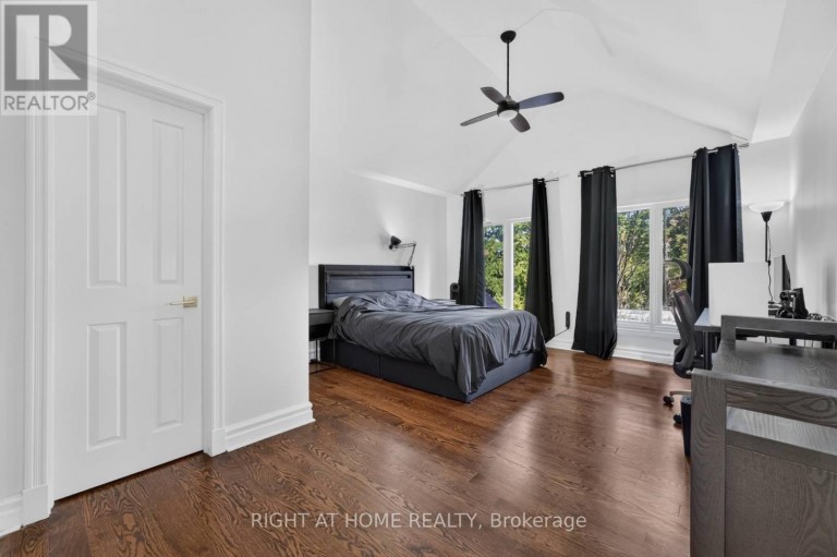 23 BRYSON DRIVE, Richmond Hill (South Richvale), Ontario, L4C6E2