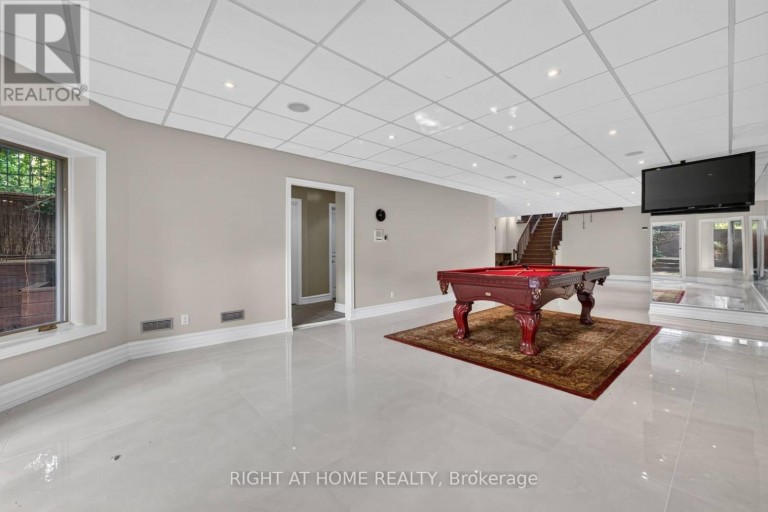 23 BRYSON DRIVE, Richmond Hill (South Richvale), Ontario, L4C6E2