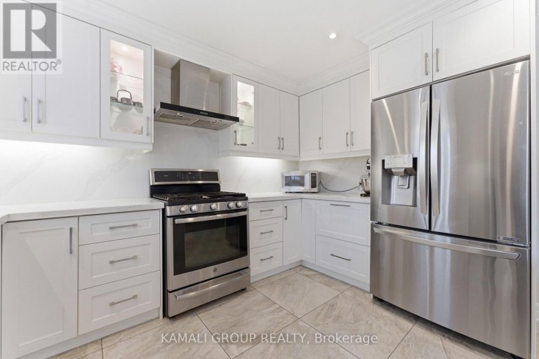 108 KILLIAN ROAD, Vaughan (Maple), Ontario, L6A1B3