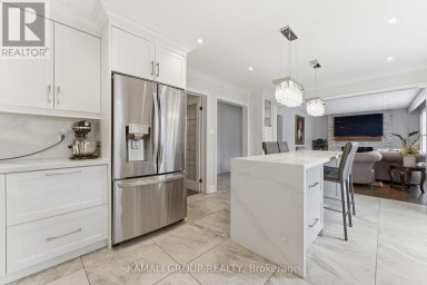 108 KILLIAN ROAD Vaughan (Maple) Ontario photo 16