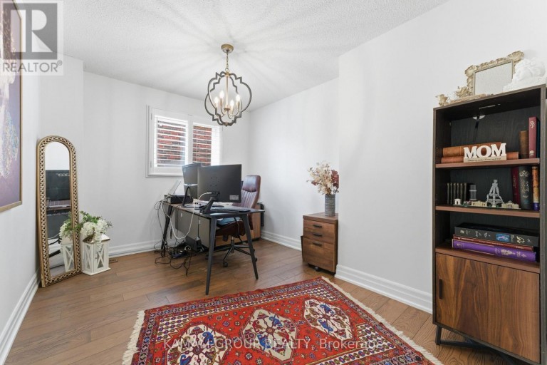 108 KILLIAN ROAD, Vaughan (Maple), Ontario, L6A1B3