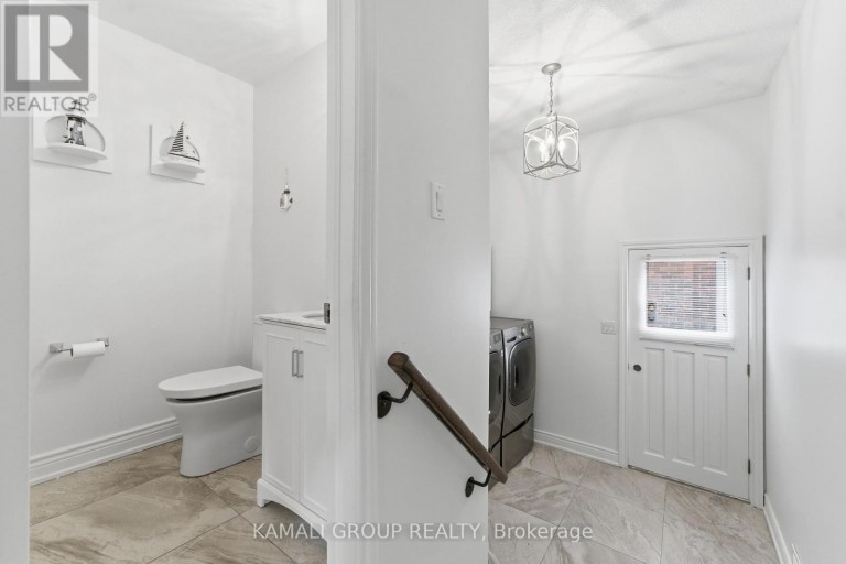 108 KILLIAN ROAD, Vaughan (Maple), Ontario, L6A1B3