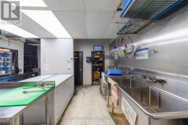 9 CLAPPTERTON STREET Barrie (City Centre) Ontario photo 31