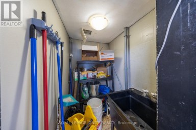 9 CLAPPTERTON STREET Barrie (City Centre) Ontario photo 38