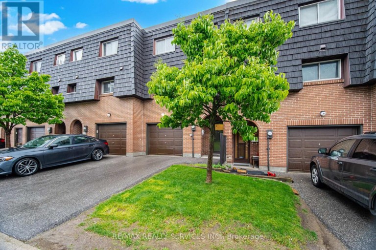 154 DARRAS COURT, Brampton (Southgate), Ontario, L6T1W7