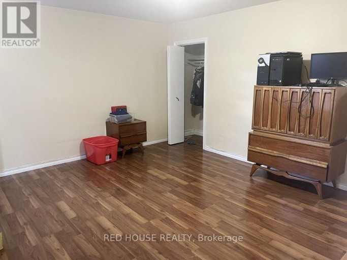 1533 O'CONNOR DRIVE, Toronto (O'Connor-Parkview), Ontario, M4B2V7