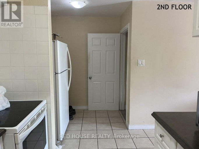 1533 O'CONNOR DRIVE, Toronto (O'Connor-Parkview), Ontario, M4B2V7