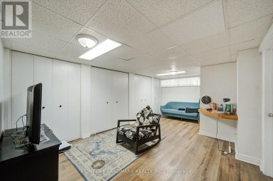 341 BLUE GRASS BOULEVARD Richmond Hill (Crosby) Ontario photo 22