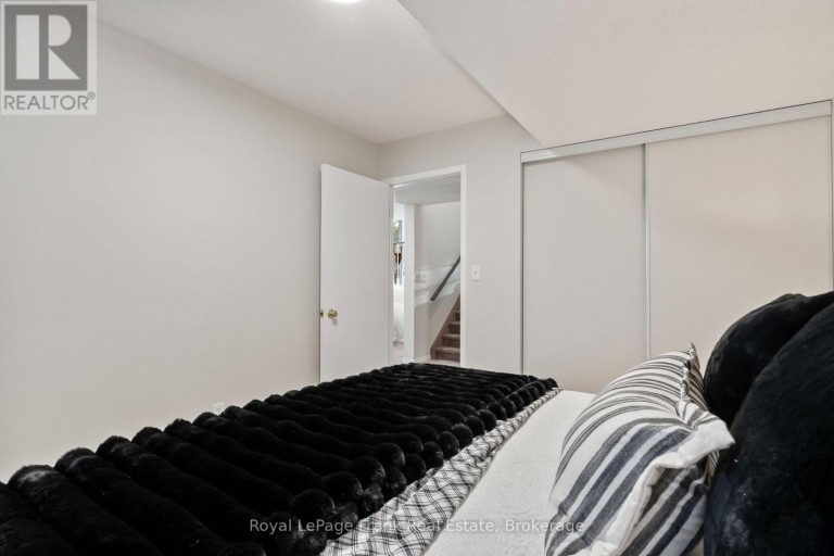 97 FIRWOOD AVENUE, Clarington (Courtice), Ontario, L1E3B3