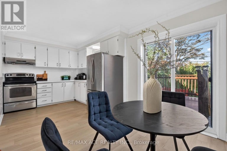 4 LINDEN AVENUE, Toronto (Kennedy Park), Ontario, M1K3H5