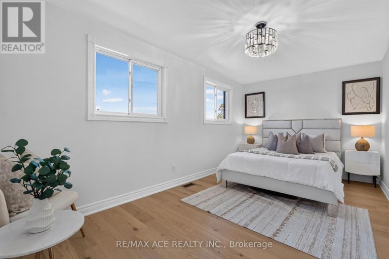 4 LINDEN AVENUE, Toronto (Kennedy Park), Ontario, M1K3H5