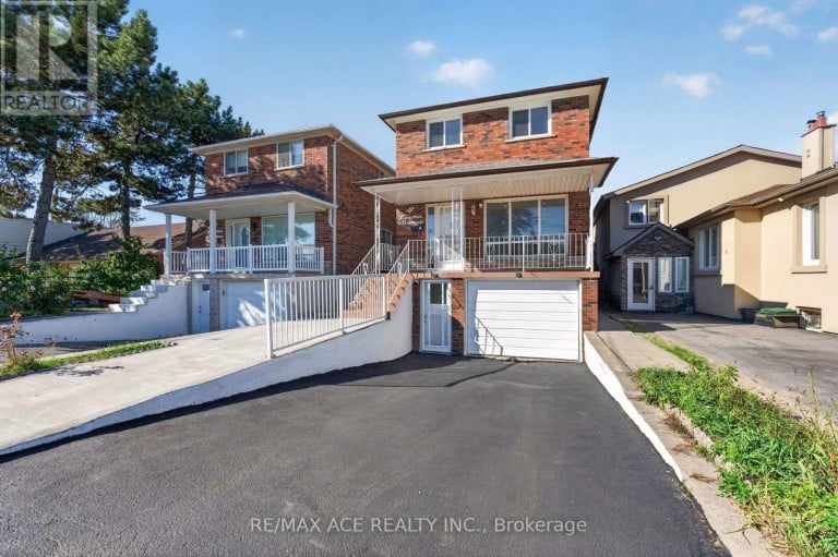 4 LINDEN AVENUE, Toronto (Kennedy Park), Ontario, M1K3H5