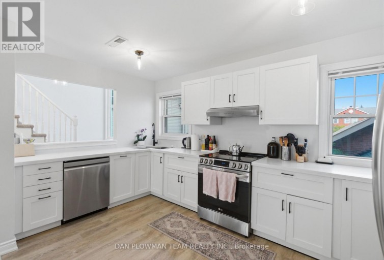 H11 - 76 - 1661 NASH ROAD, Clarington (Courtice), Ontario, L1E1S8