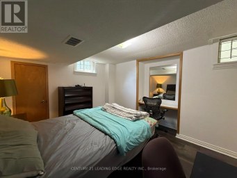 #LOWER - 2 HIGGINSON STREET Markham (Raymerville) Ontario photo 6