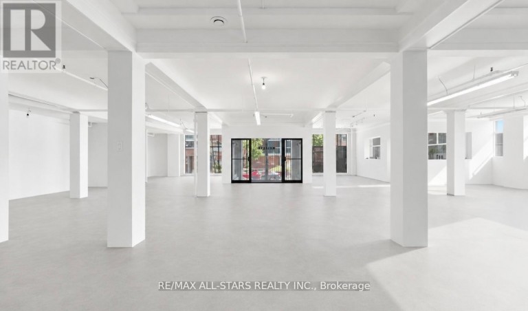 14 MCCAUL STREET, Toronto (Kensington-Chinatown), Ontario, M5T1V6