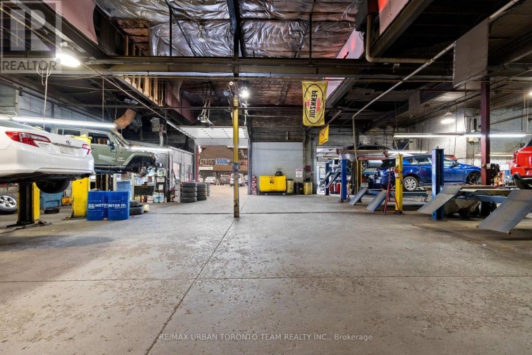 475/477 KING STREET E, Toronto (Moss Park), Ontario, M5A1L6