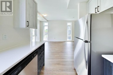 7 - 6 SAYERS LANE Richmond Hill (Oak Ridges) Ontario photo 10