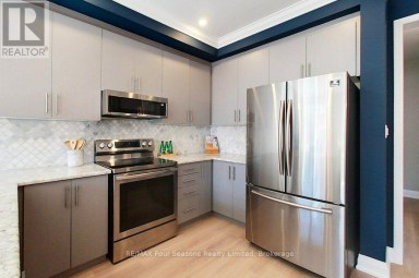24 BARFOOT STREET Collingwood Ontario photo 14