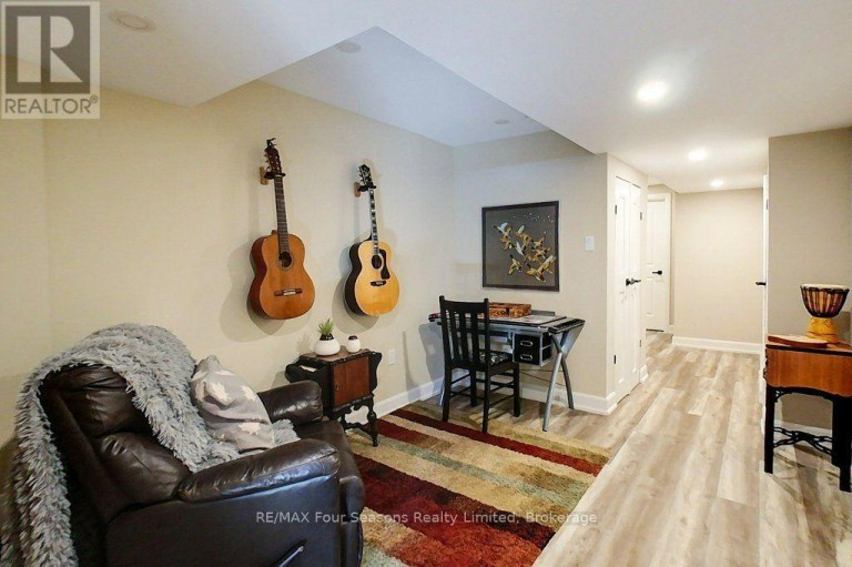 24 BARFOOT STREET, Collingwood, Ontario, L9Y3Y8