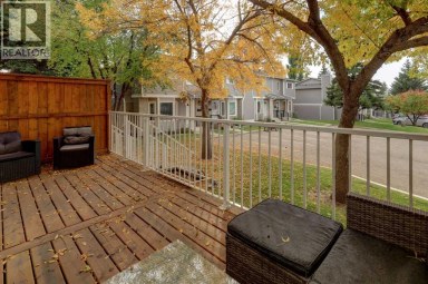 236 Cedarwood Park SW Calgary Alberta photo 27