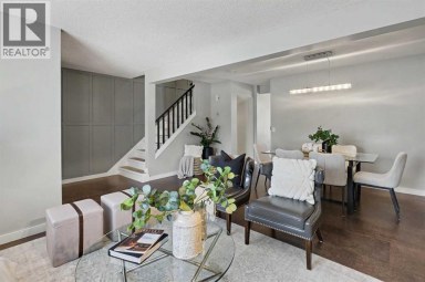236 Cedarwood Park SW Calgary Alberta photo 4