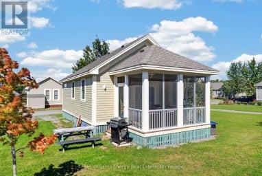 54 - 7 BUTTERNUT LANE Prince Edward County (Athol Ward) Ontario photo 1